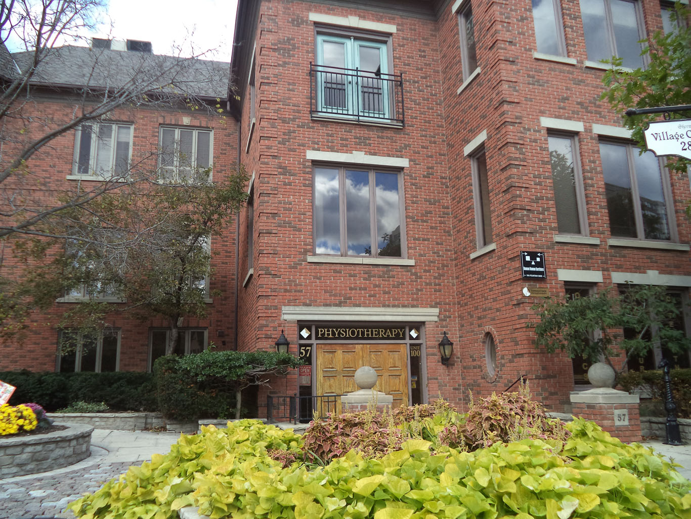 Zemlar - Village Centre